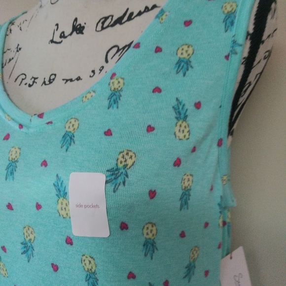 Women's Pineapples Print Sleep Wear Chemise w/ pockets - Picture 4 of 6